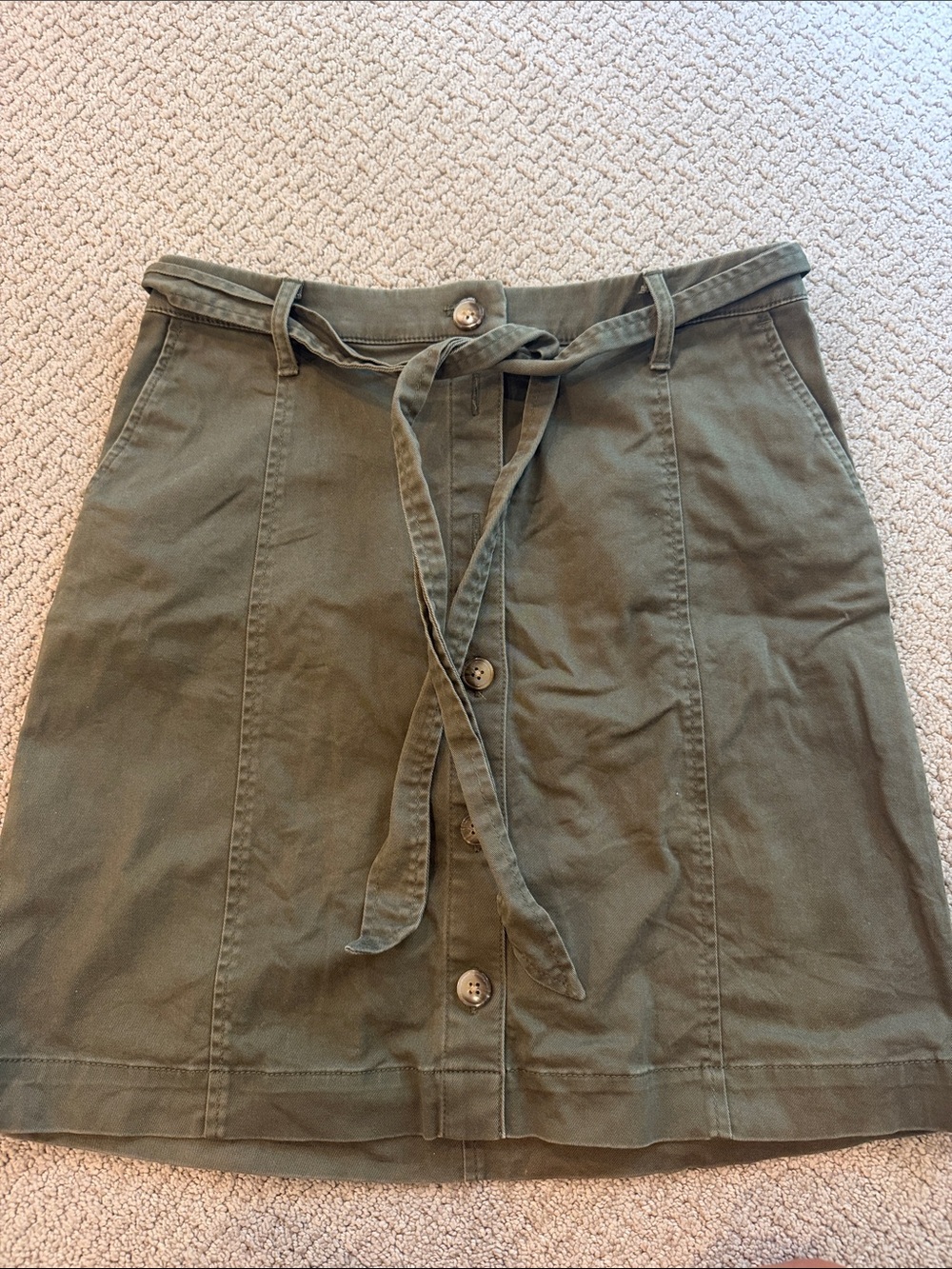 Women's Olive Button-Front Tie Waist mini Skirt